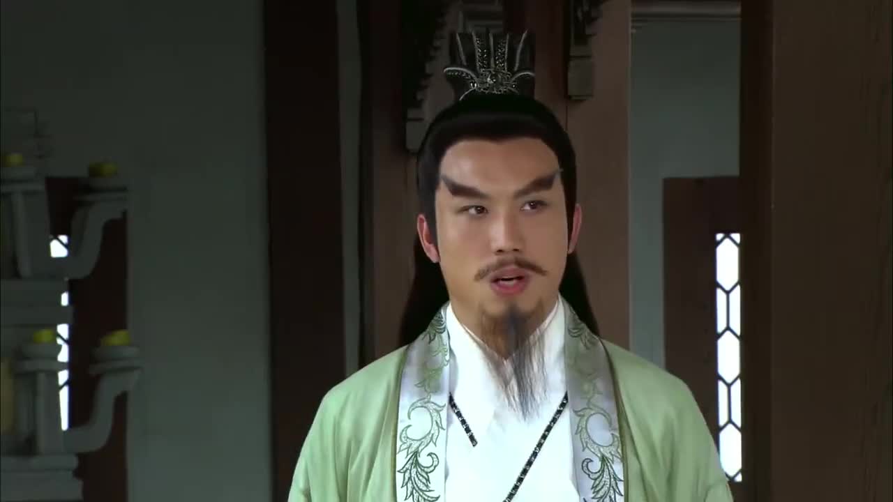 秦天君相信申公豹的话并说出杏黄旗的克星