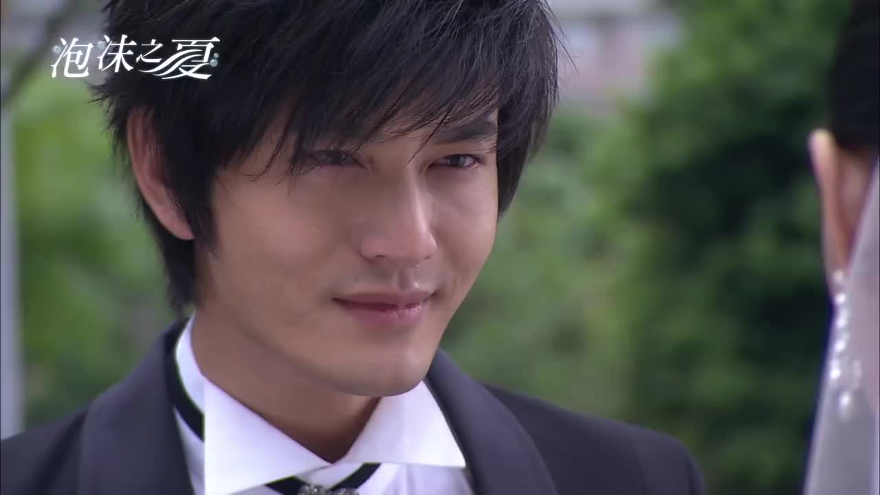 泡沫之夏:洛熙以死相逼,让夏沫和自己逃婚,结果夏沫却无动于衷