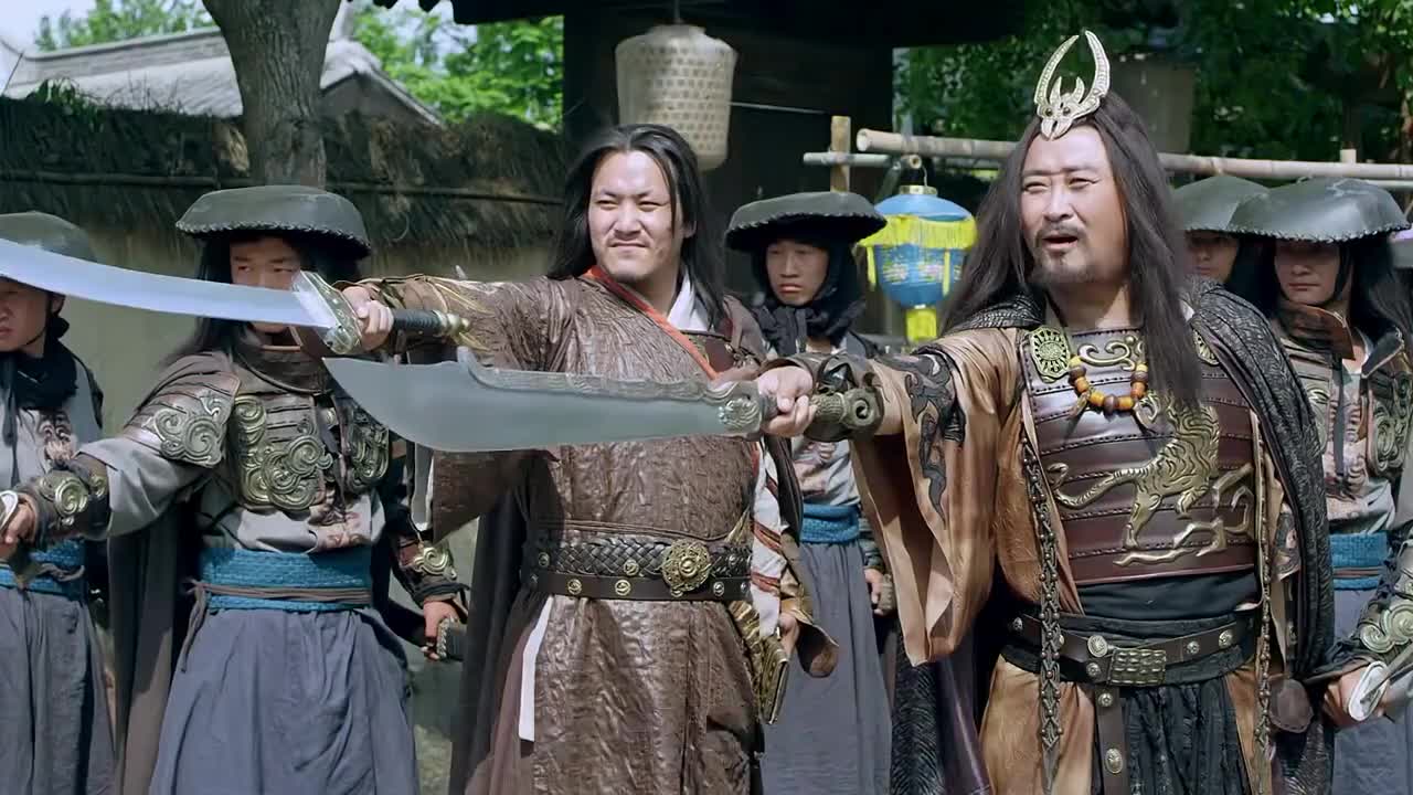 新侠客行黑白双剑名不虚传谢烟客用九成功力他的剑依然在手