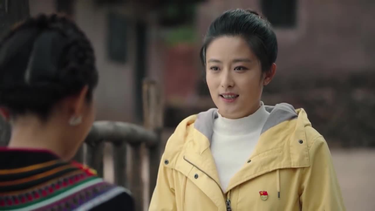 金色索玛花闺女业务能力强竟签了这么多合同老爹欣慰