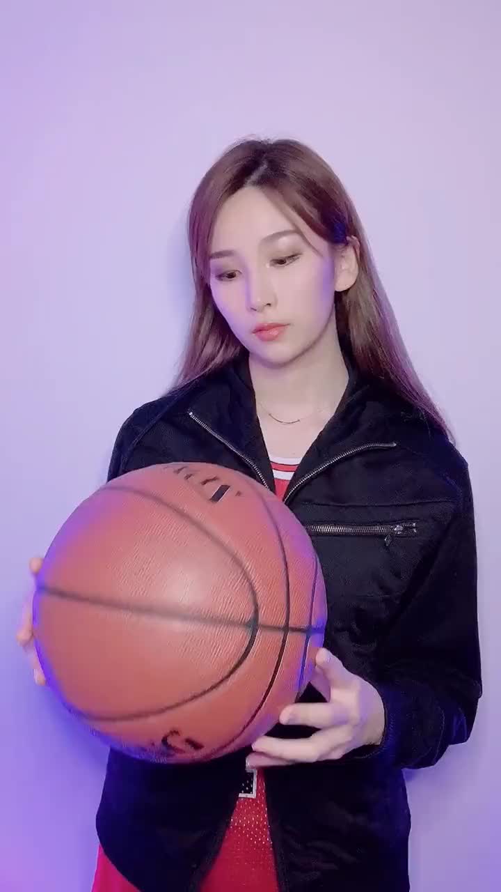 请问你喜欢篮球吗_新浪新闻