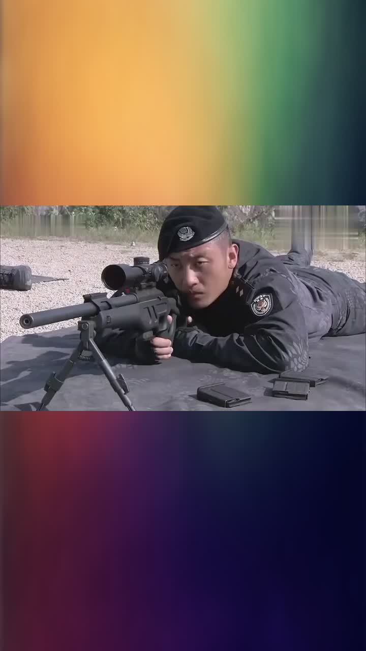特警力量:特警狙击手比赛,特种兵输了不服,队长一番话太有道理_手机