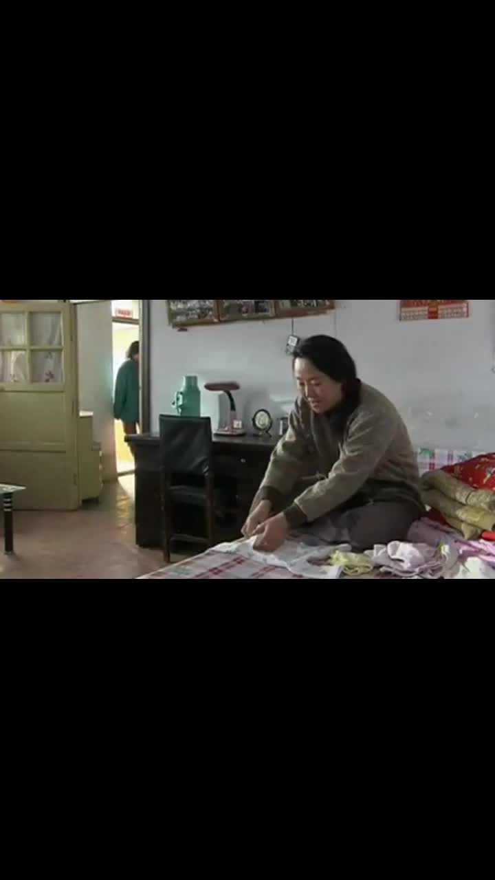乡村爱情故事:刘英在娘家忽地发现自己身体异常__财经头条