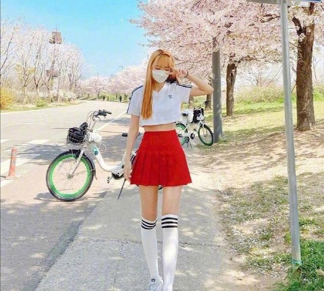 那些颜色显瘦又显白，<a href=