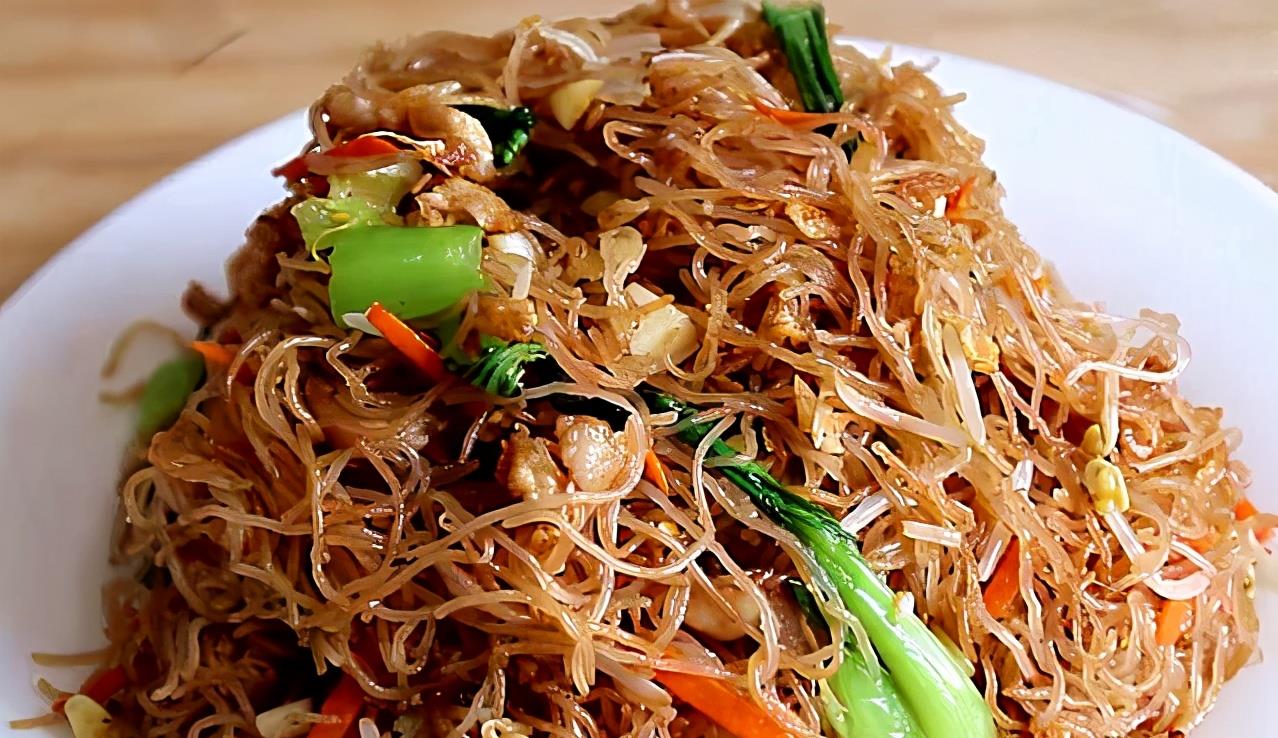 炒干粉有诀窍,记住这两点,鲜香劲道不粘锅