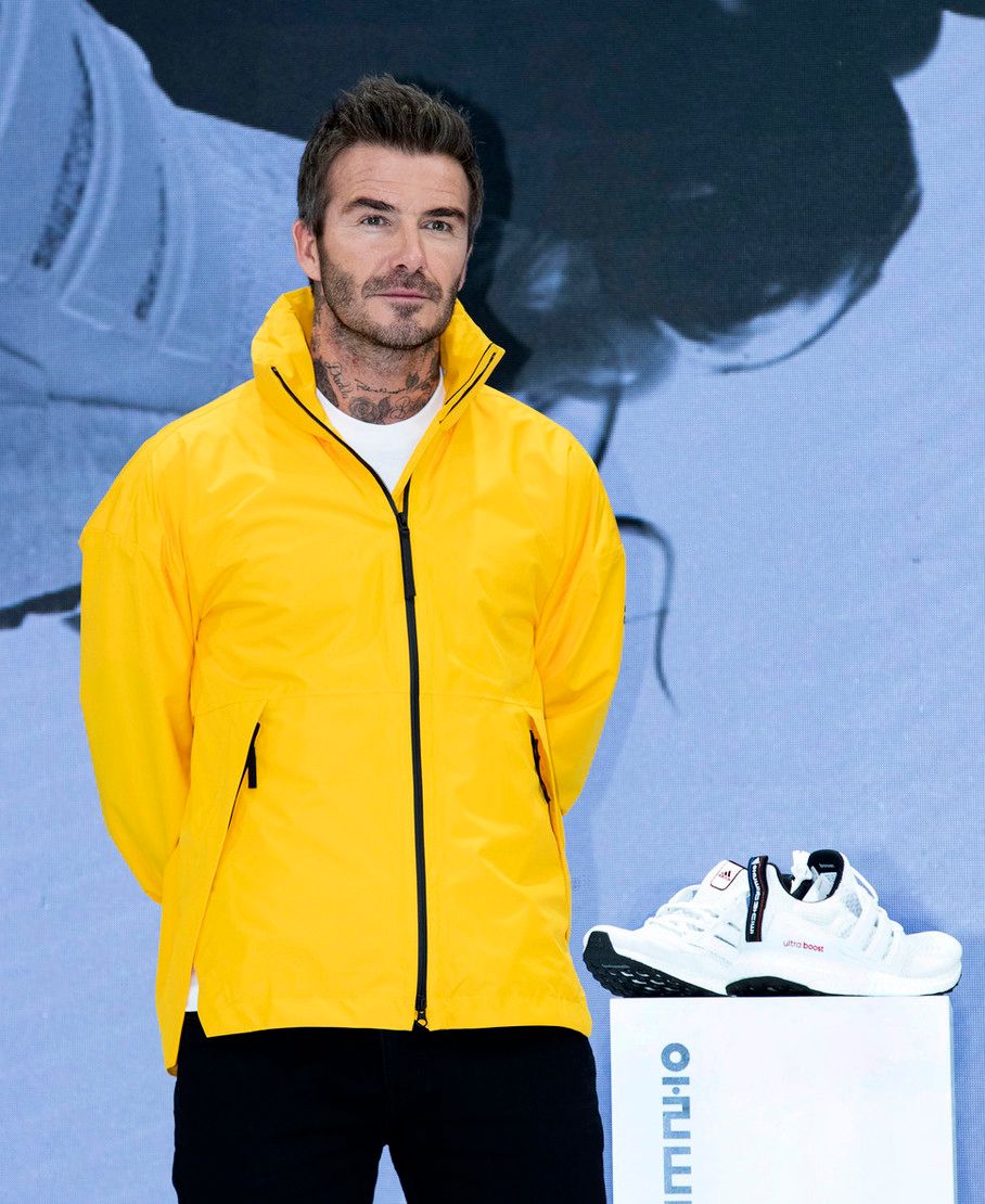 9日出席阿迪达斯品牌70周年活动,韩国女团blackpink迟到,让贝克汉姆和