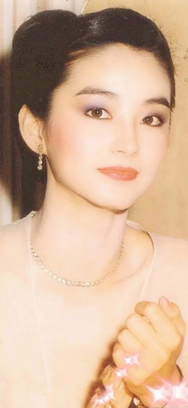 林青霞:甜美高清写真!__财经头条