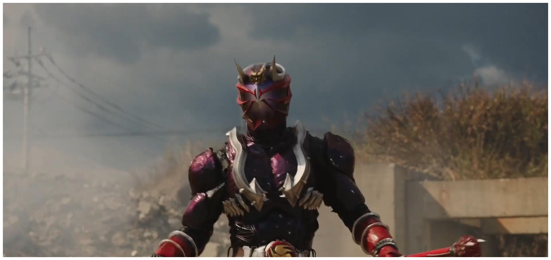 假面骑士响鬼先来看假面骑士月读,月读在时王的tv最终话并没有展示