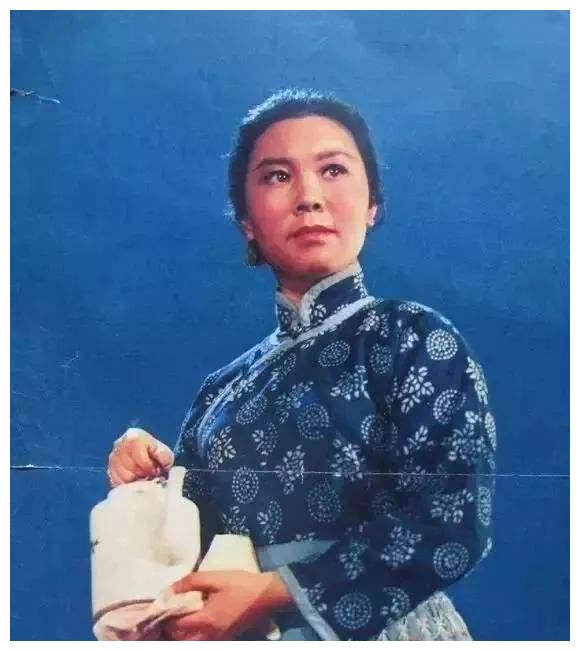 53年前,那个"阿庆嫂"的扮演者洪雪飞,后来命运如何了?