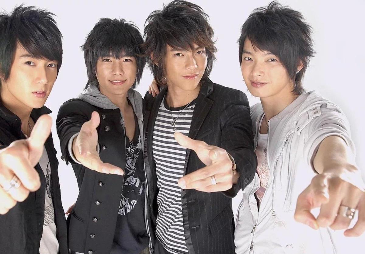 飞轮海单飞10年3缺1吴尊带妻小和团员重聚让粉丝有些遗憾