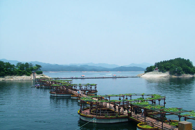 浙江秋季热门旅游景点千岛湖风景区旅游攻略低音号免费语音导游