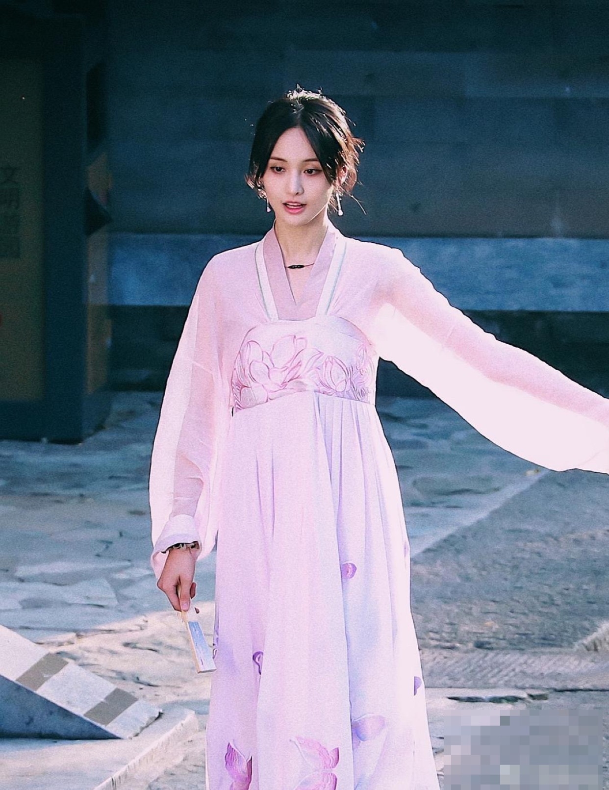 郑爽最新古装清新甜美,她出演的《倩女幽魂》,播出肯定惊艳大家