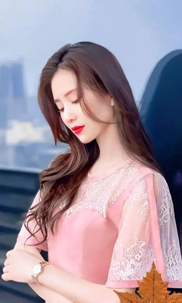 女神刘诗诗秀色可餐,人间绝色,魅力惊艳!__财经头条