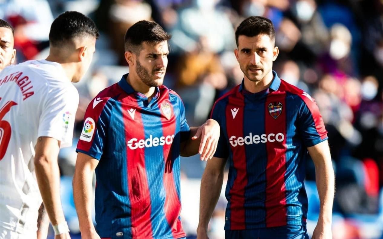 莱万特vs皇家贝蒂斯皇家社会vs格拉纳达西班牙人vs巴塞罗那