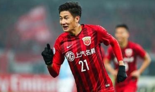 6轮仅出场3分钟！国足名将惨遭莱科无视 沦为上港看客令人唏嘘休闲区蓝鸢梦想 - Www.slyday.coM