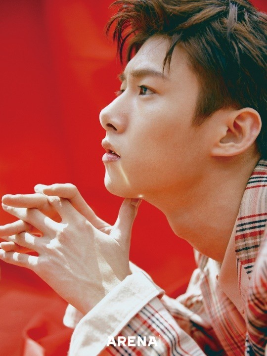 韩国艺人徐志焄最新杂志写真曝光