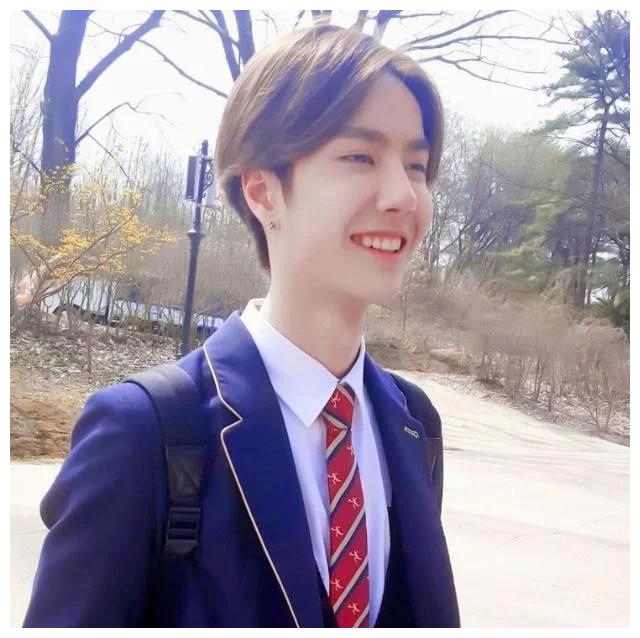 �������Ǵ�У������һ����������У�Фս���ۣ��������ձ�ҵ�ɣ�