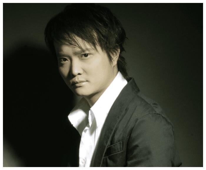 海峰跳楼自尽曝光了娱乐圈音乐人的现状轻生已经成了常态