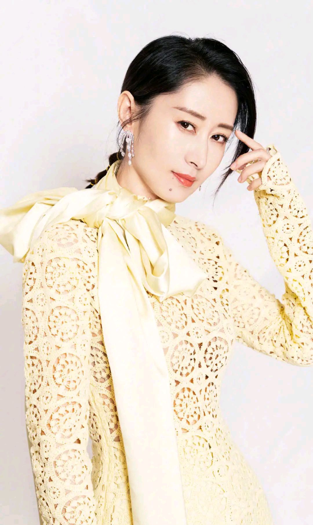 刘敏涛精美壁纸：优雅大方，女人味十足！