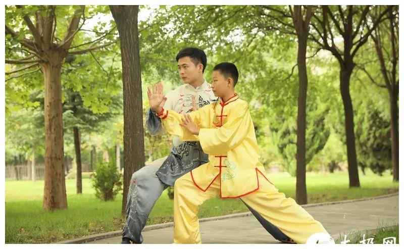 太极拳,也会宠信"笨小孩"