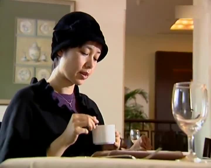 黑冰:小伙来见美女,美女要跟小伙做交易,小伙却说自己不缺钱