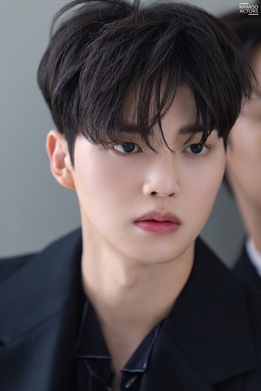 韩国艺人宋康最新杂志写真曝光