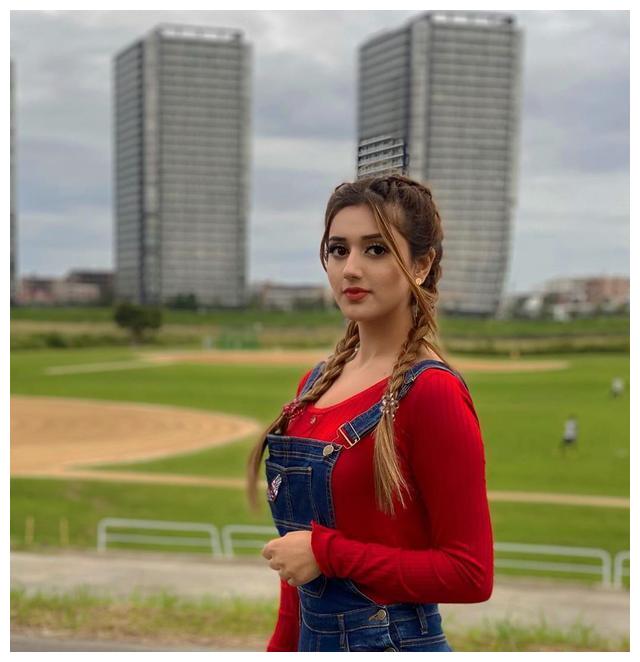 貌美如花的巴基斯坦社交明星jannat mirza,为何拥有一千万粉丝