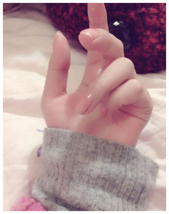 心理测试凭感觉选出你认为最美的一只手测试婚后受宠指数