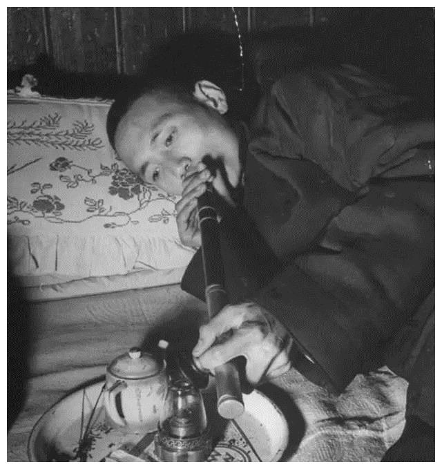 晚清吸食鸦片真实场景张张触目惊心