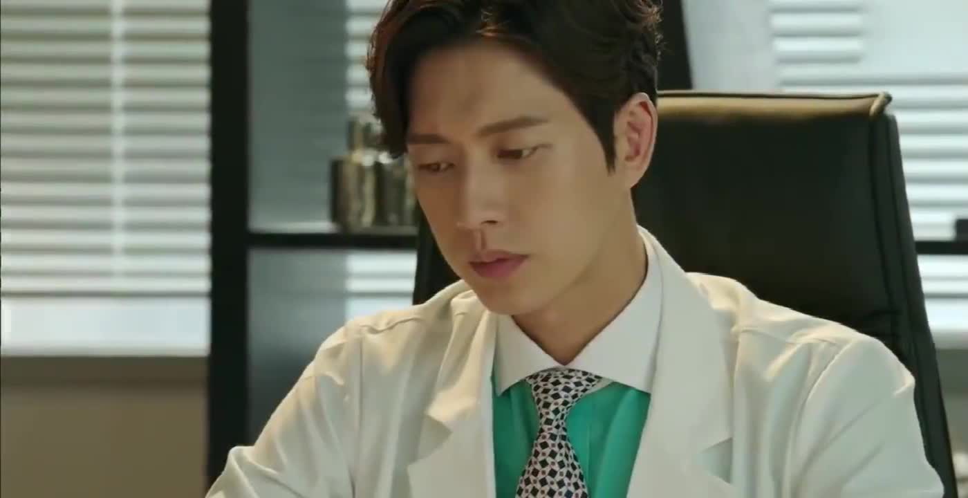 好剧一起观:韩剧的半壁江山归来了…… 为您推荐: doctor异乡人:朴勋