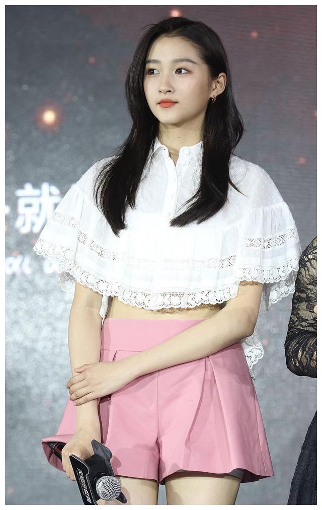 华晨宇关晓彤王牌对王牌节目上不活跃有前辈罩着升级