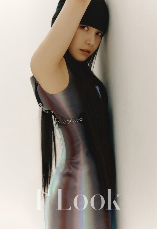 mamamoo成员颂乐最新杂志写真曝光