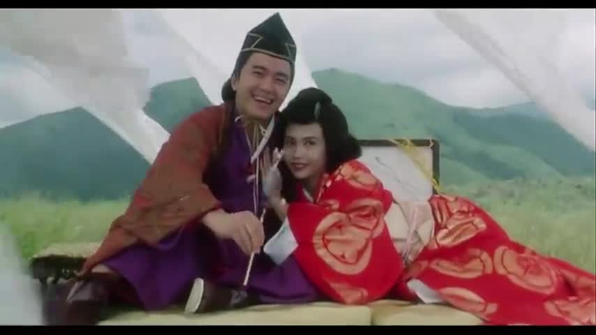 星爷化身为东方不败,得师傅真传武功大涨,与邱淑贞装扮简直太搭