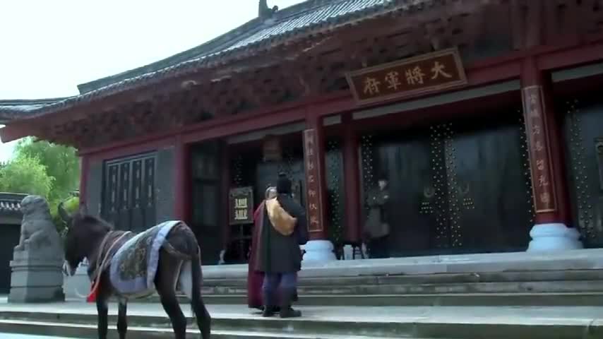 《朱元璋》将军府门丁势利眼，瞧不起骑驴来的人，却不知此人身份_新浪新闻