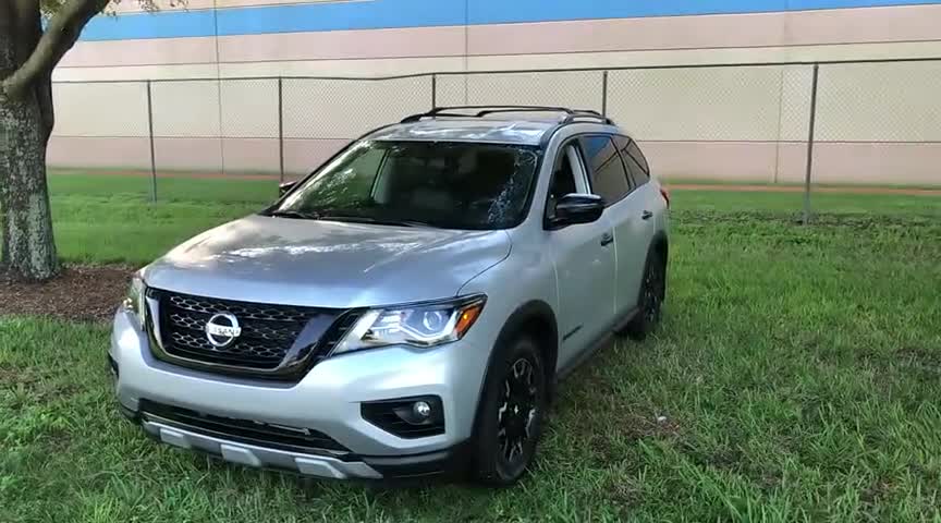 2020款日产探路者,按下钥匙车门打开后,我放弃了普拉多!