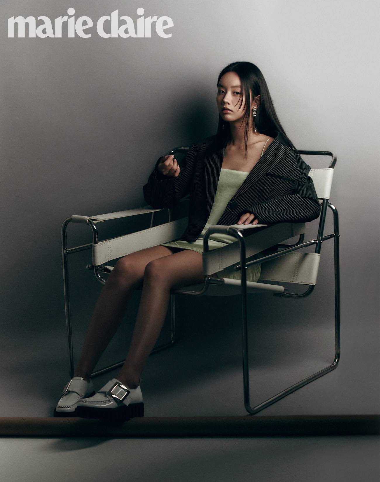 韩国女艺人李惠利最新杂志写真曝光