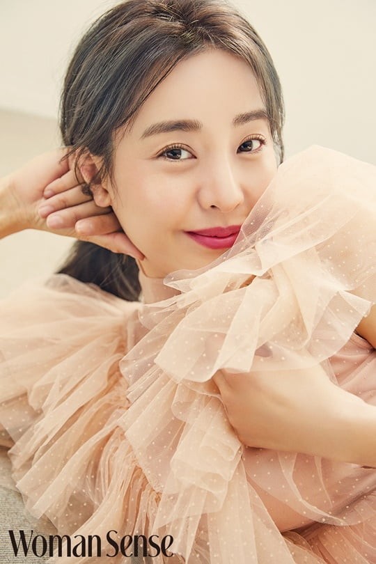 韩国女艺人朴恩惠最新杂志写真曝光