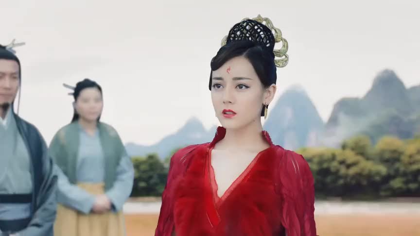 凤九当上了女君,东华帝君送来了大贺礼,让众人叹为观止