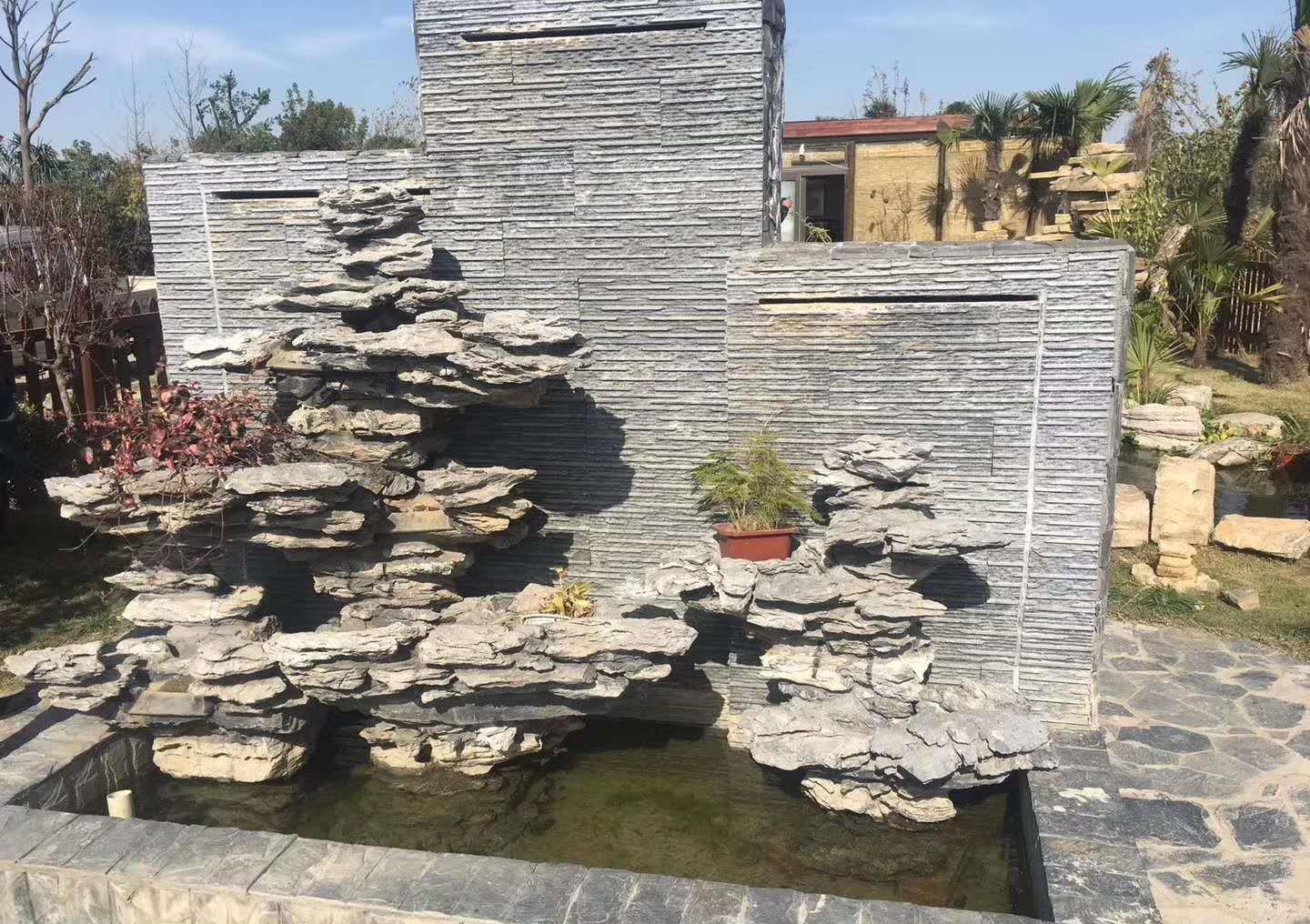 济宁庭院千层石假山的制作过程