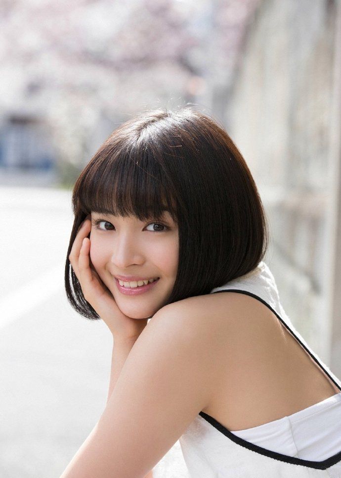 広瀬すず Suze Hirose 写真集