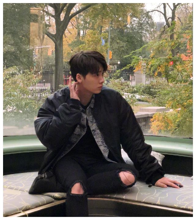 李易峰接演仙侠剧看到女主后我懂了网友像极了杨幂