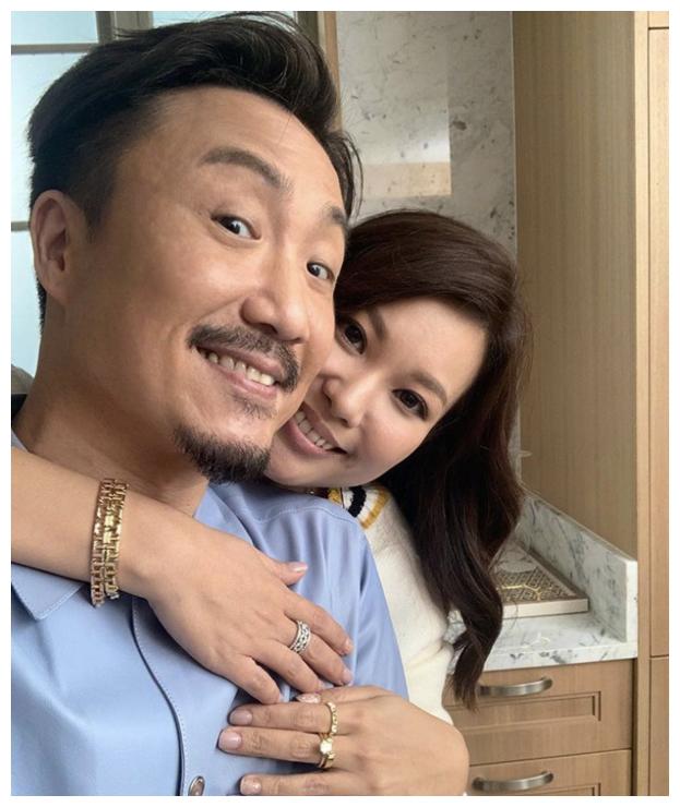 他曾被人称为"无赖",是阿sa前夫,今再婚娶妻生子家庭幸福