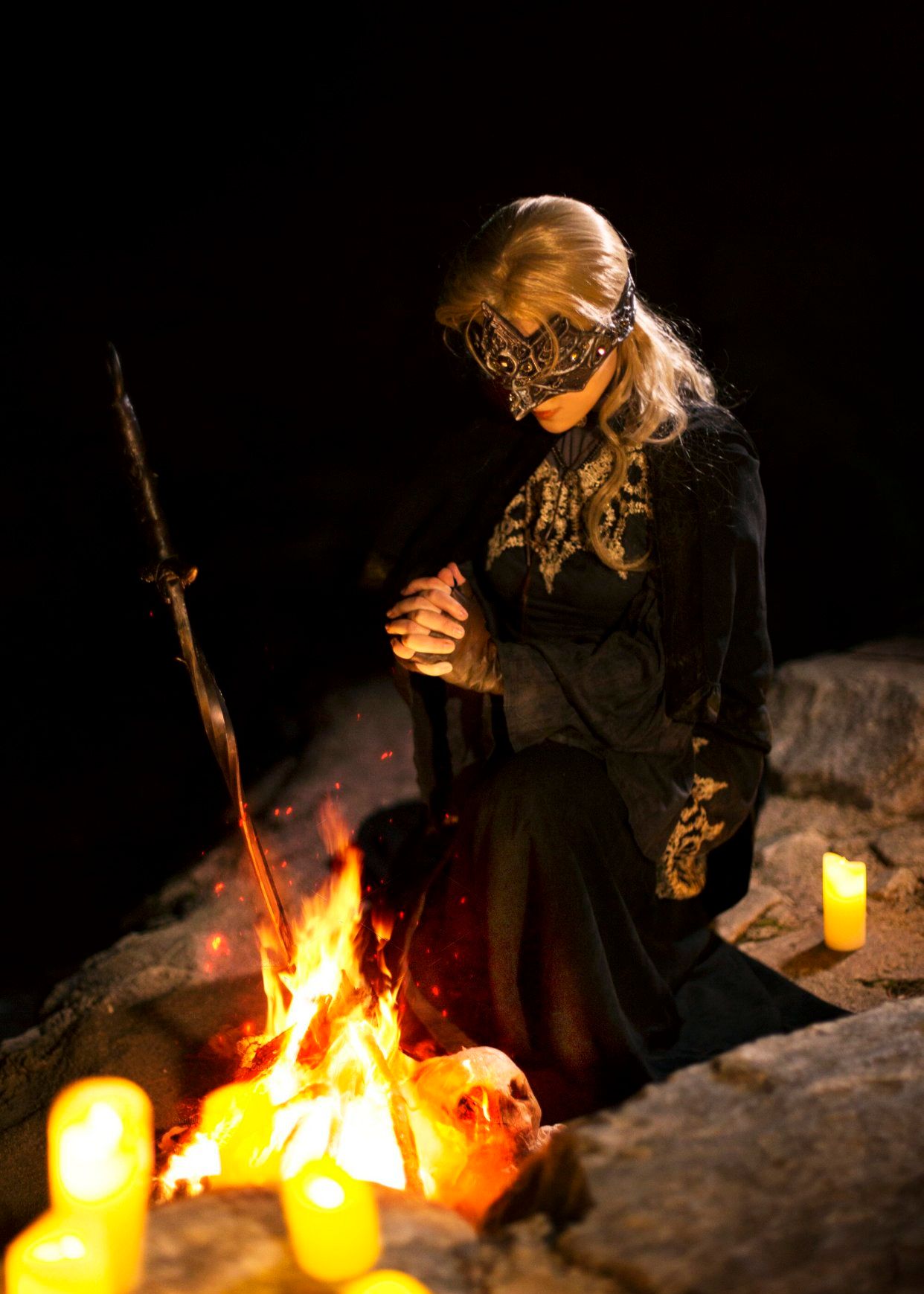 《黑暗之魂3》防火女cosplay,大家能打多少分?_高清图集_新浪网