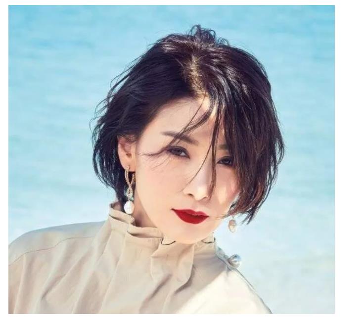 45岁才爆红她是和天海佑希凯特齐名的姬圈大佬也太飒了