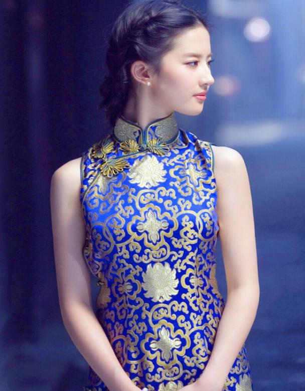 终于等到刘亦菲穿旗袍看清效果后这身材成直男心头最爱