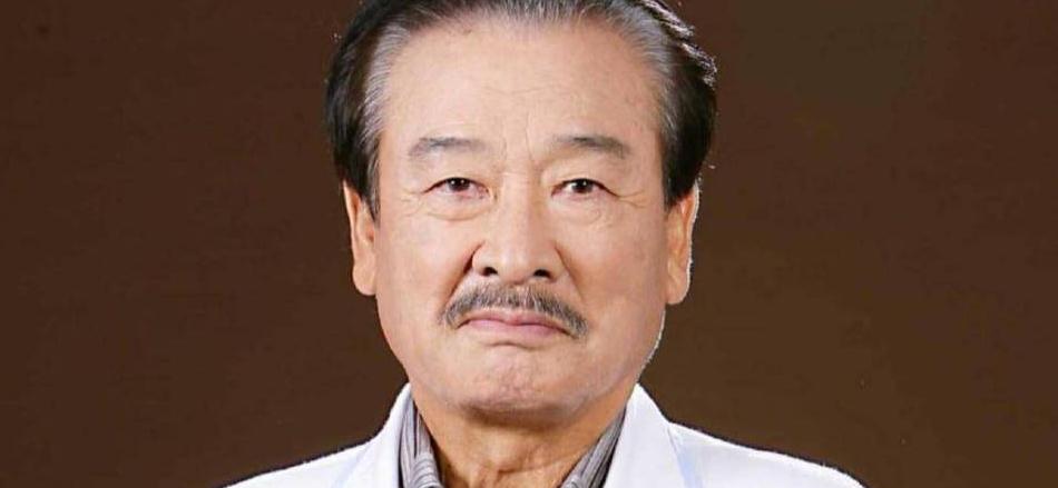 爷爷被曝压榨经纪人,85岁高龄亲自出面辟谣太心酸|辟谣|李顺载|经纪人