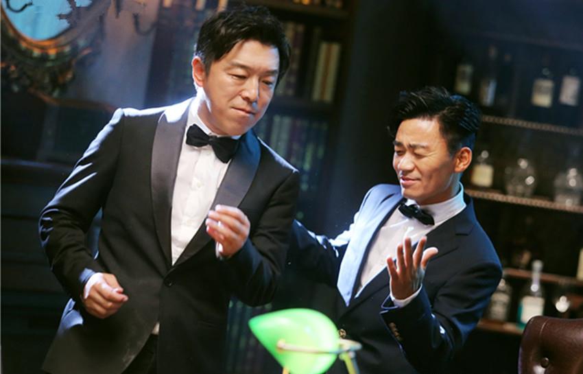 黄渤当面吐槽王宝强长得丑,王宝强只回答一个字,全场欢笑鼓掌!