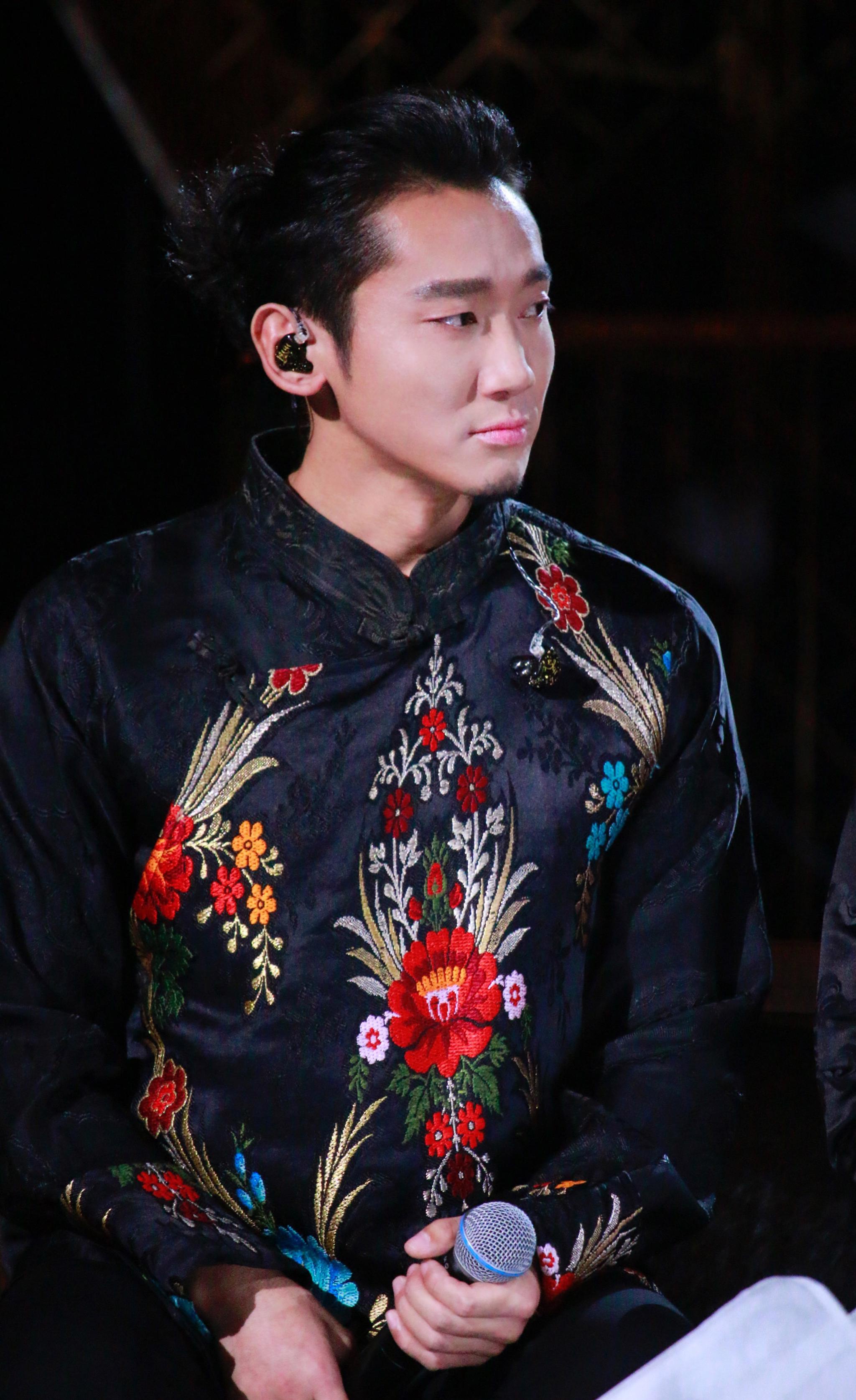 扎西平措《经典咏流传》传唱诗人李贺经典 唱出边塞风情