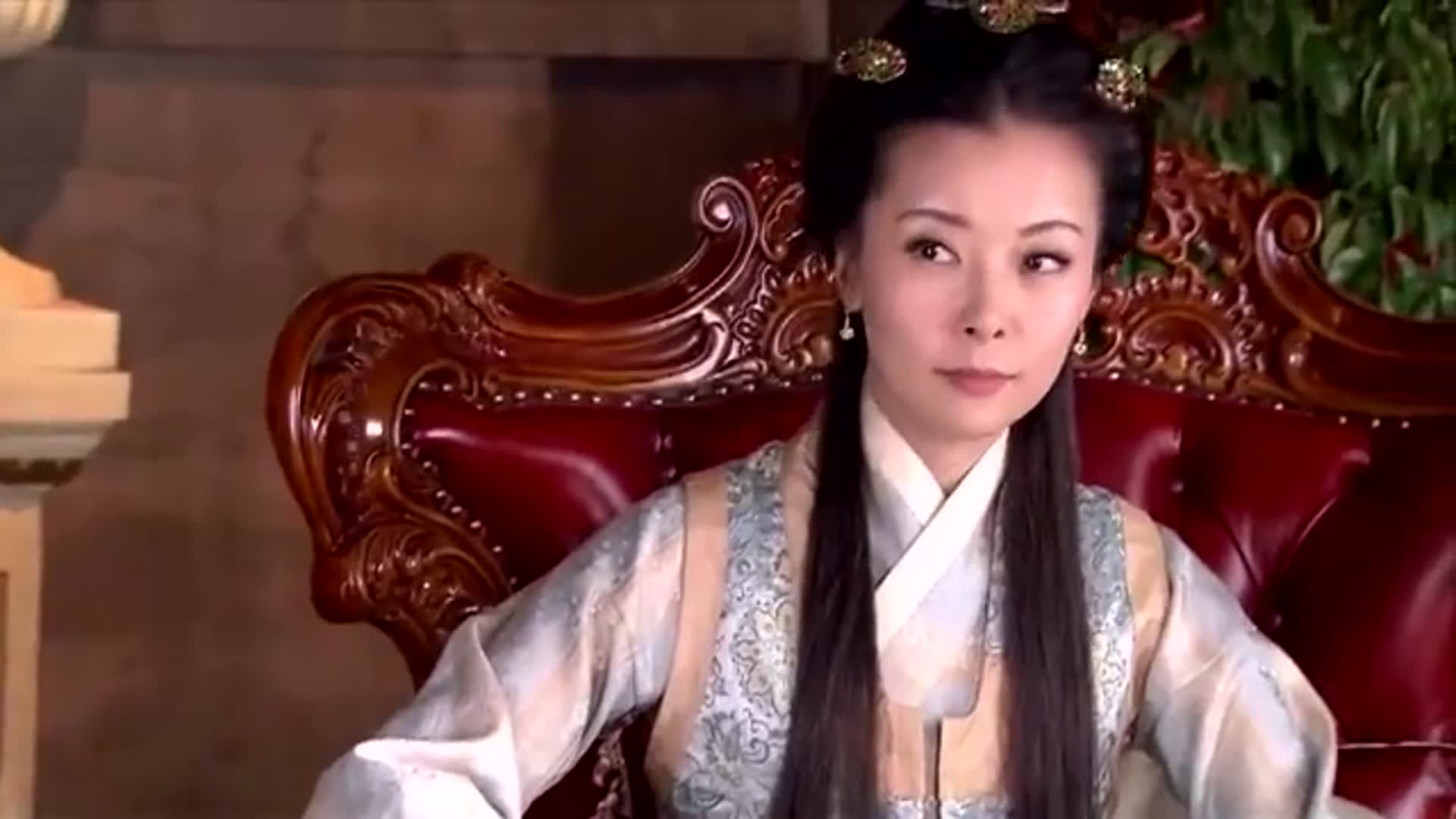 龙门镖局:淑仪一眼让众人腿软,几句话让三金下跪,要收购镖局