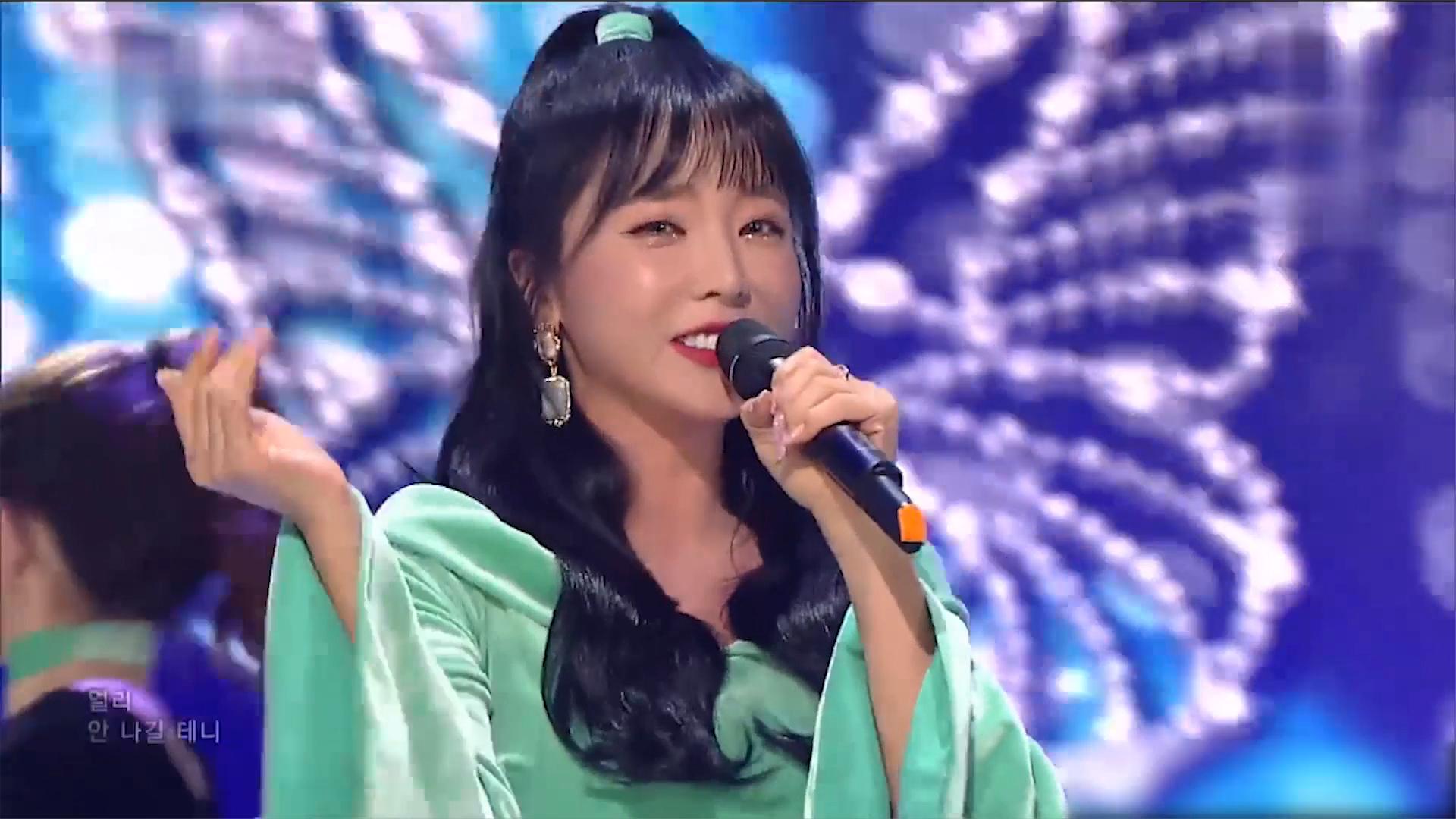 洪真英一首超治愈歌曲,一听前奏就停不下来,据说在中国特火!